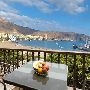 Home2book Sea Front Vista Marina, Cristianos Apartment
